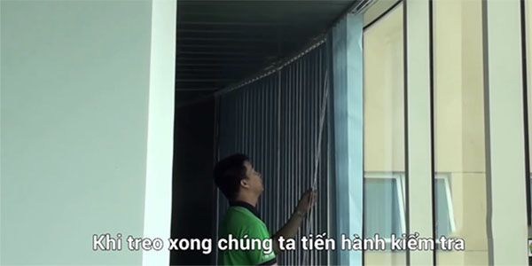Sau khi lắp đặt rèm lá cần kiểm tra lại để hoàn thiện