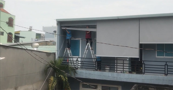 Thi công các loại rèm che nắng ban công