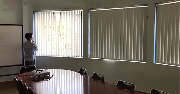 Thi công các mẫu rèm cửa văn phòng tại Bắc Ninh